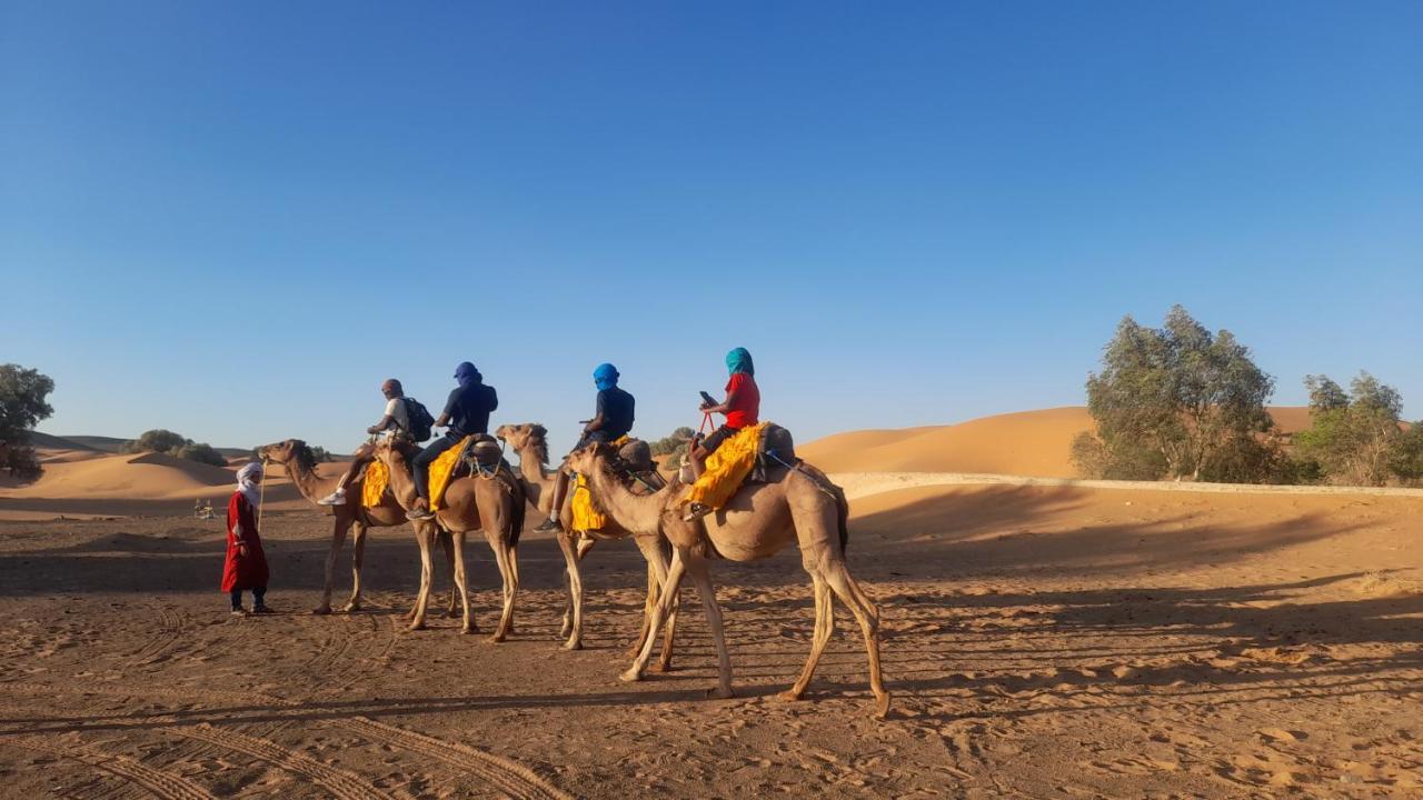 Luxury Trek Desert Camp Hotel Merzuga Kültér fotó