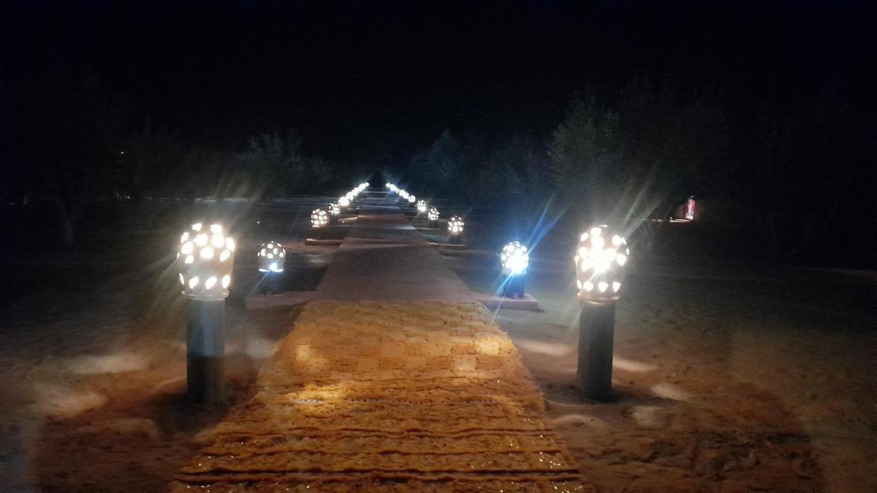 Luxury Trek Desert Camp Merzuga Kültér fotó